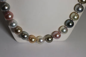Honora - 18ky 10-12mm Lake Kasumigaura Pearls